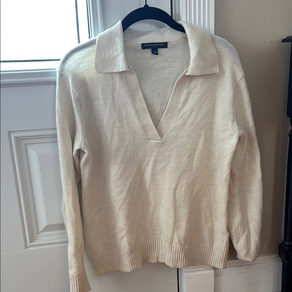 Banana Republic Knit Cream Sweater for Women